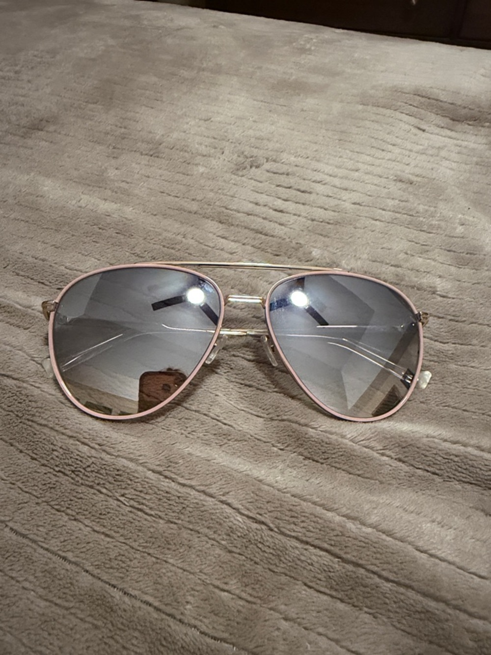 NWOT Kendall and Kylie Aviator Sunnies